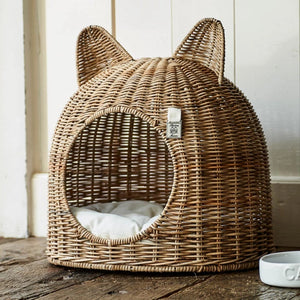 LOVELY KITTEN CAT HOUSE