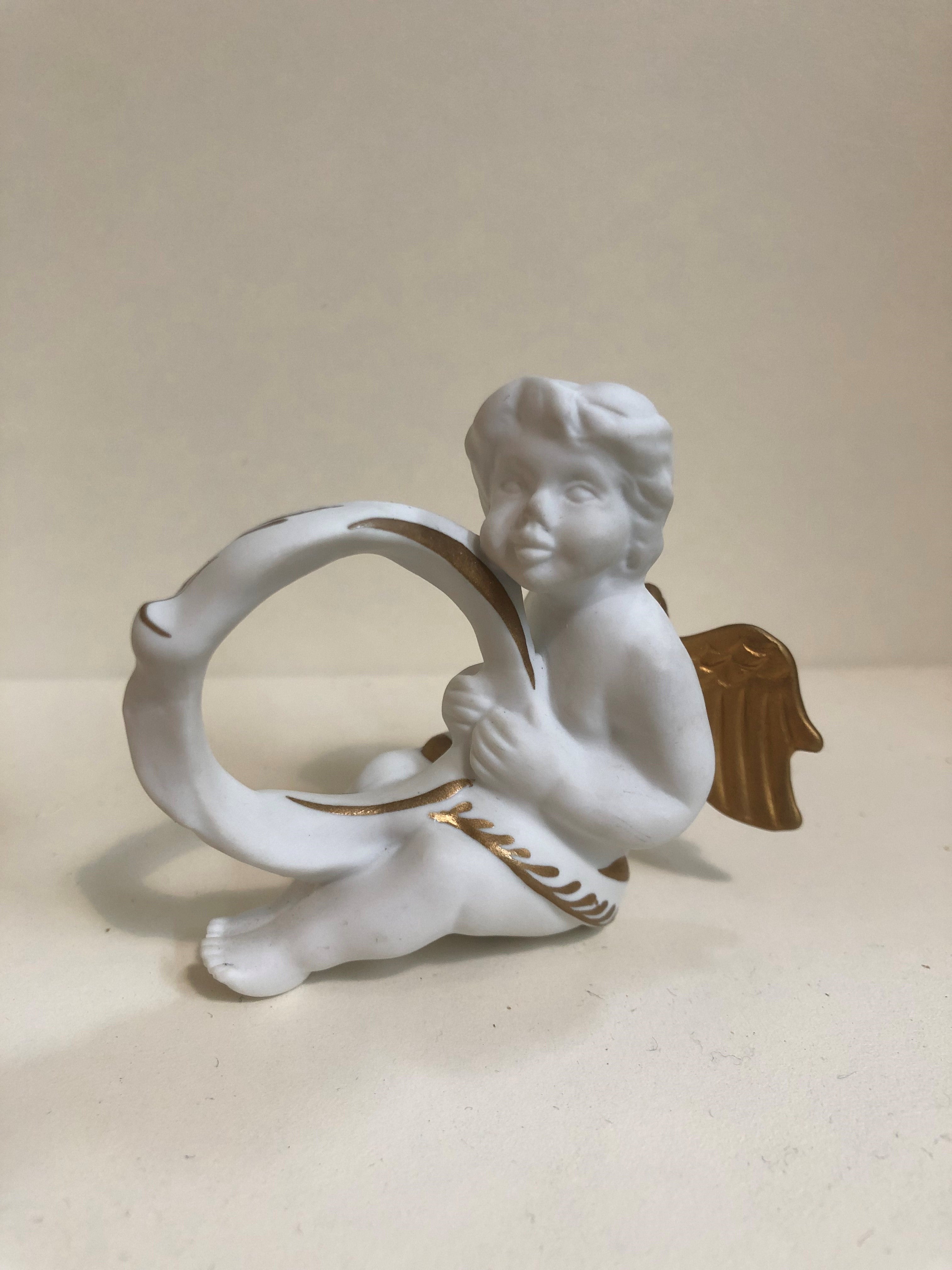 CLASSIC CHRISTMAS ANGEL NAPKIN RING